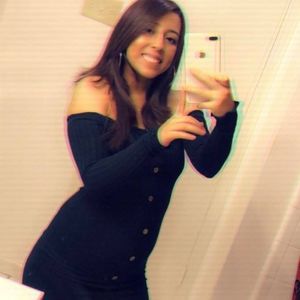 Meet your Posher, Abril